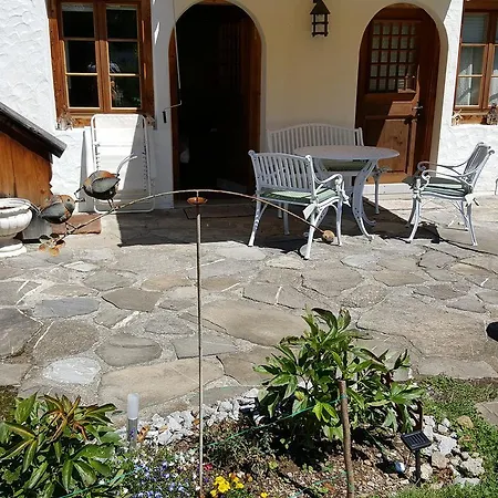 Bergluft Bed & Breakfast Lenk